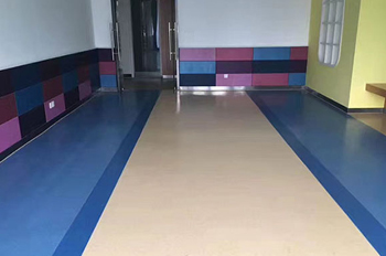 青島PVC運動地板用在運動場所的原因